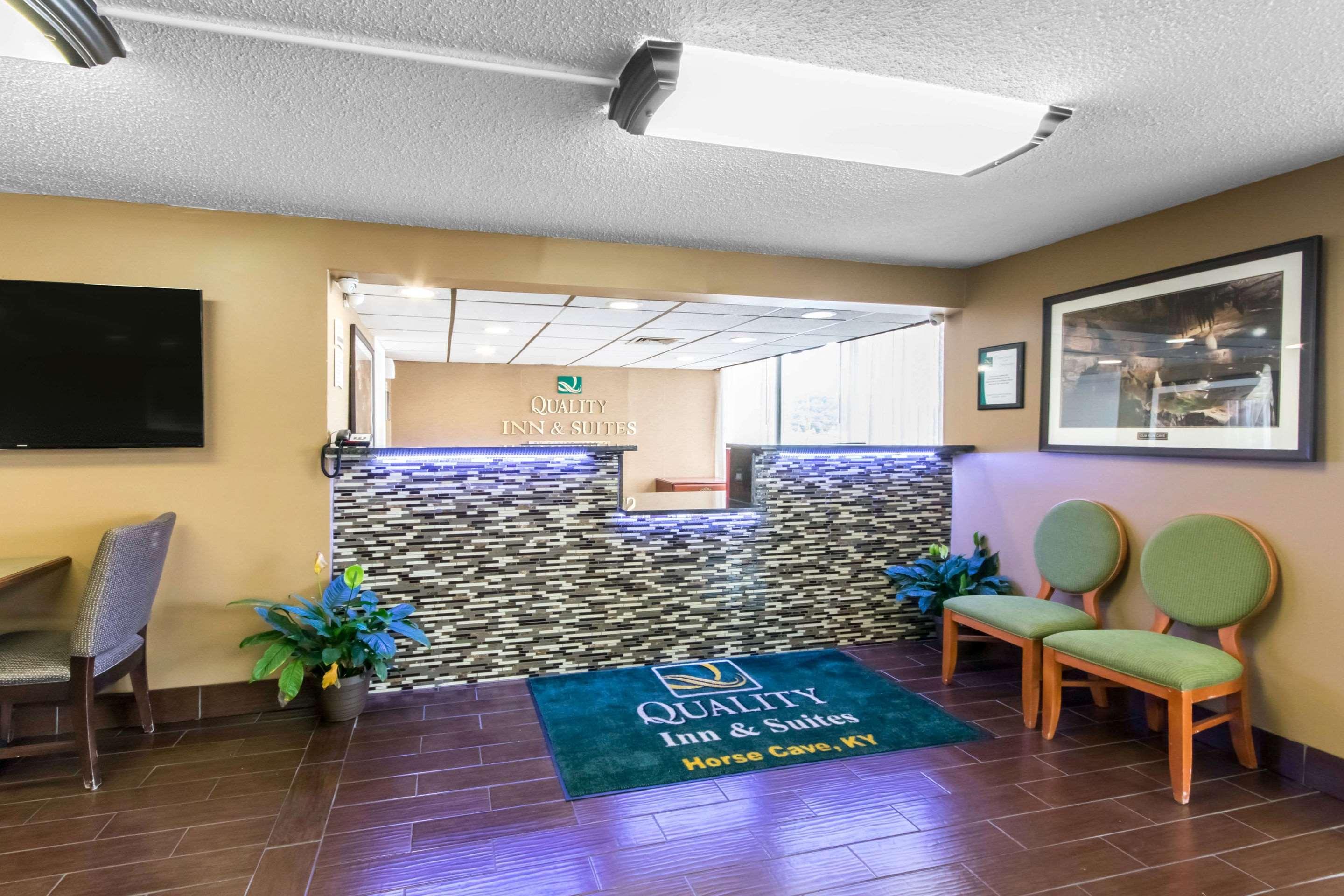 Quality Inn & Suites - Horse Cave Exterior photo