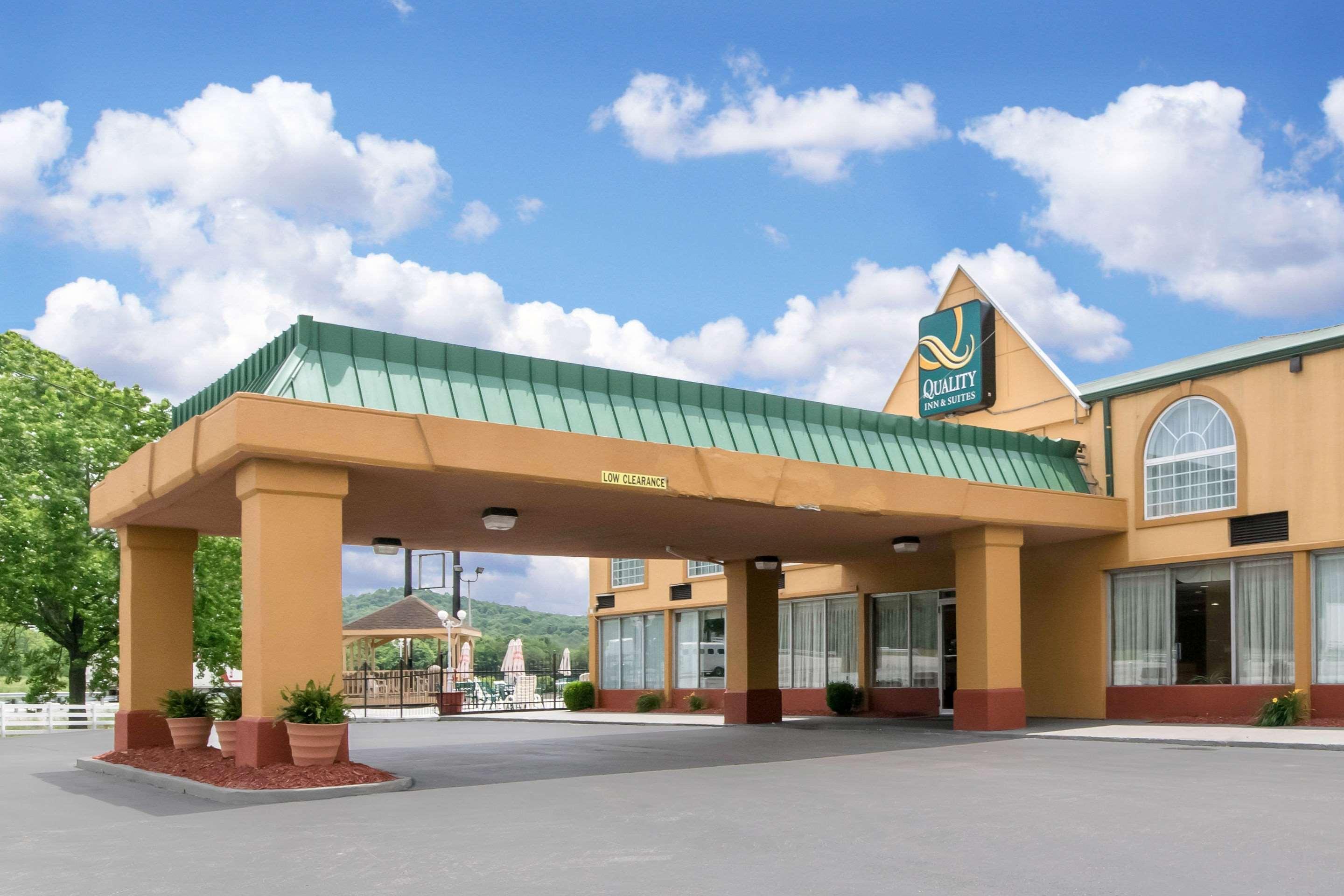 Quality Inn & Suites - Horse Cave Exterior photo